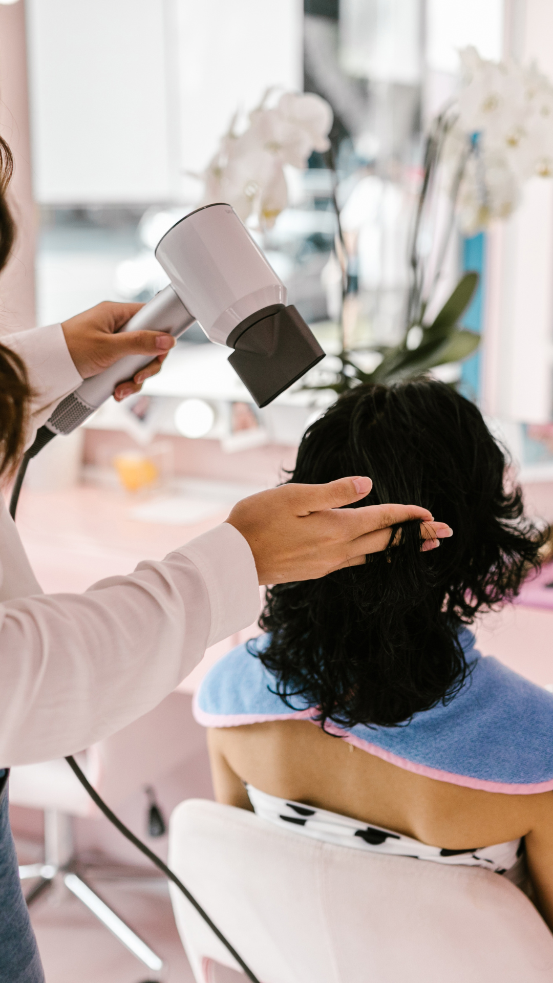 7 Tips Keringkan Rambut Setelah Keramas agar Rambut Tidak Menipis